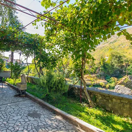 Old Town Oasis 3 Mostar