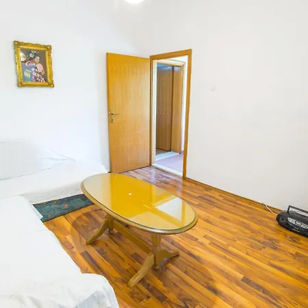 Old Town Oasis 3 Mostar
